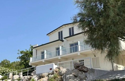 Caronia Apartment | Newly built apartments overlooking the sea 10 mt spectacular view