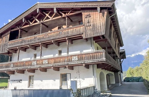 Oberndorf in Tirol Apartment | Nice apartment for 2 people with WIFI, TV and balcony