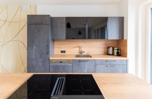Fronhausen Apartment | Nice apartment for 6 people with WIFI, TV and patio