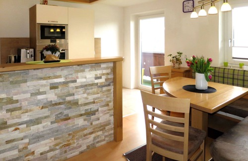 Radstadt Villa | Nice apartment in villa for 7 guests with WIFI, TV, patio and pets allowed