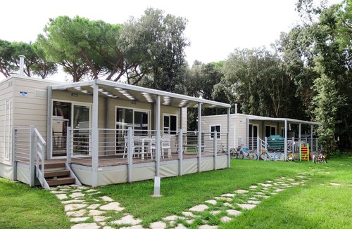 Baia Domizia House | Nice apartment in villa for 6 people with WIFI, pool, A/C, TV and terrace