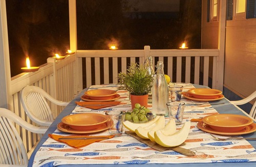Baia Domizia House | Nice apartment in villa for 6 people with pool, WIFI, A/C, TV and terrace
