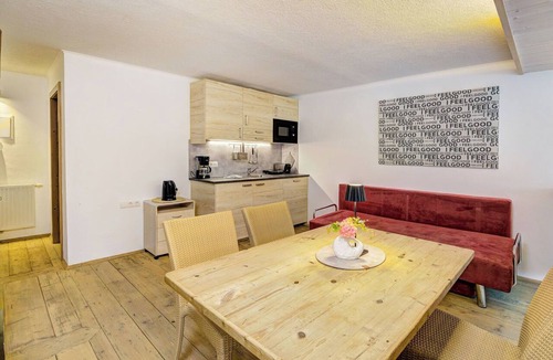 Kaprun Villa | Nice apartment in villa for 6 people with TV, terrace and pets allowed