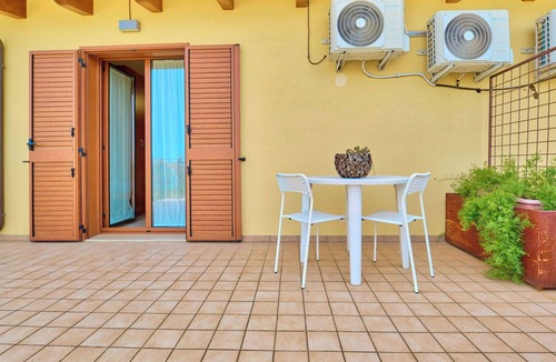 Tollo House | Nice apartment in villa for 3 guests with A/C, WIFI, TV and terrace