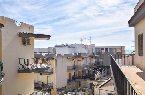 Marina di Ragusa Apartment | Nice apartment in Marina di Ragusa