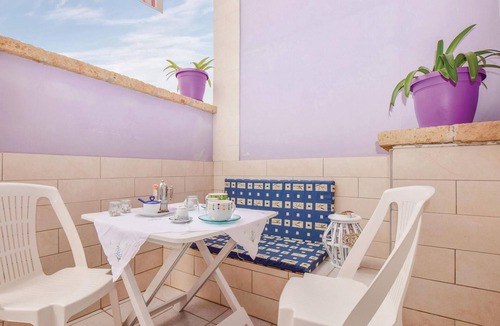 Scoglitti House | Nice home in Scoglitti with WiFi