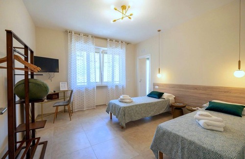 Agrigento Bed & Breakfast | Nice room in Agrigento + Breakfast & Parking