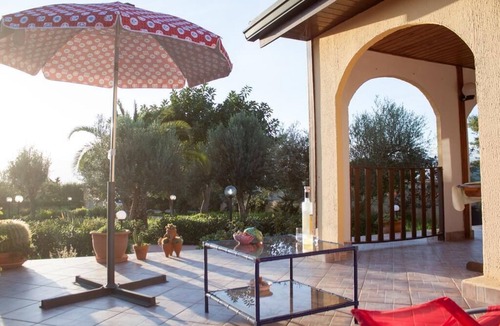 Terrasini Villa | Nice Sicilian Villa with sea view and garden