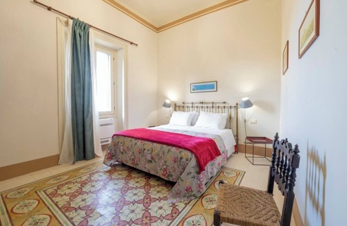 Erice Bed & Breakfast | Noble palace with a sky view in the mountains, near the historic center of Erice
