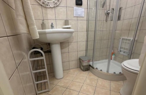 San Giovanni Gemini Apartment | Nonna Croce Home - Furnished apartment for short-term rental