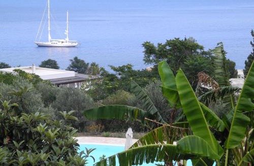 Santa Marina Salina Bed & Breakfast | Note di Salina