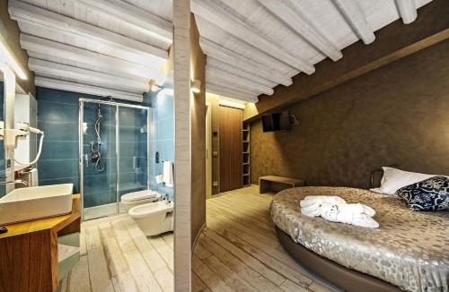 Geraci Siculo House | Notti O' Tunn Luxury Rooms in centro