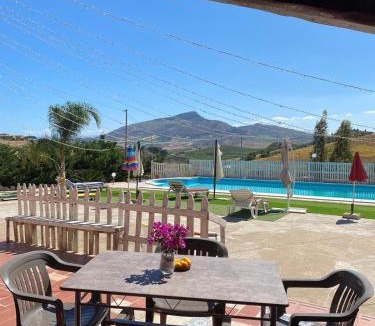 Calatafimi House | Oasi di pace tra le colline Siciliane con piscina privata