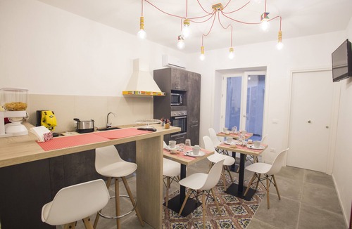Castellammare Vucciria Bed & Breakfast | "OFFER" - Piazza Pretoria