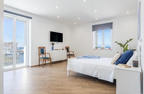 Corso dei Mille - Sant'Erasmo Apartment | Old Port Luxury Apartments