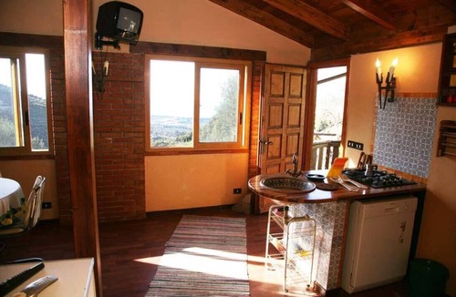Capri Leone Cabin | OLIVE TREE CHALET: wi-fi garden bbq veranda amazing sea and hills view