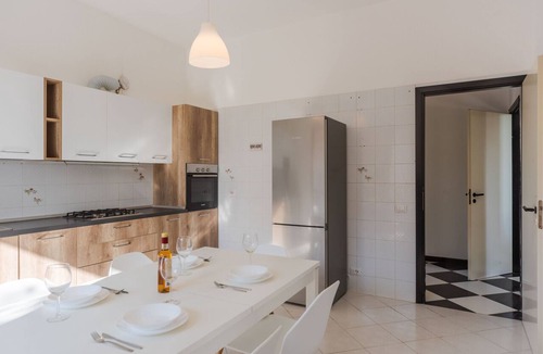 Aci Catena House | Olive Villa with Garden by Wonderful Italy