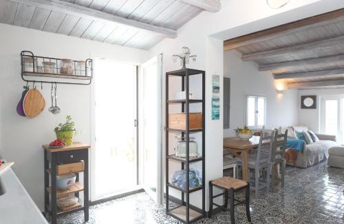 Old Town Apartment | Ondina (by Vacation Service)