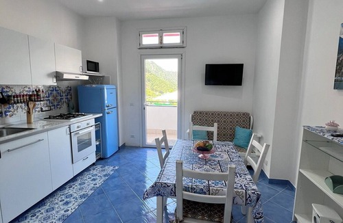 Piazza-Tralia-Pendolo Apartment | One-bedroom Apartment with Pool, Playground and breathtaking view