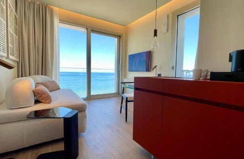 Pesaro Hotel | Opera Suite Hotel Pesaro
