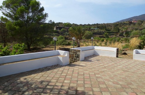 Pantelleria Villa | Orange Dammuso