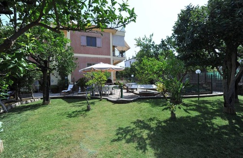 Sant'Agnello House | Orange Dreams