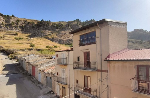 Cattolica Eraclea House | Orange House