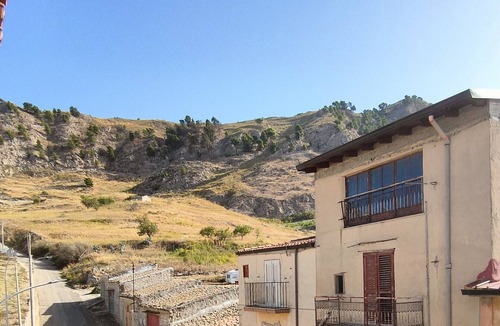 Cattolica Eraclea House | Orange House