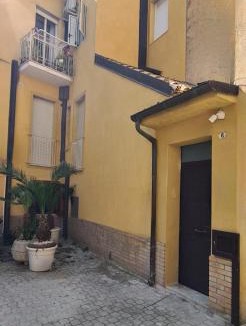 Gela House | Ortocastello Comfort Rooms