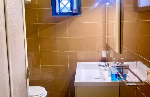 Picanello-Ognina-Barriera-Canalicchio Apartment | OutOfTrain House - central station proximity