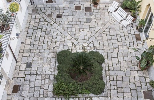 Kalsa Apartment | Palazzo Castrofilippo Apartment by Wonderful Italy