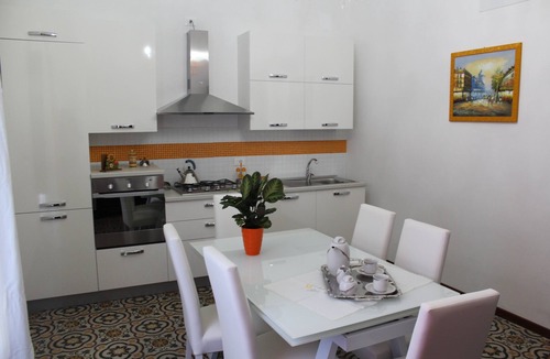 Castellammare del Golfo Apartment | Palazzo TAORMINA holiday house castellammare del golfo