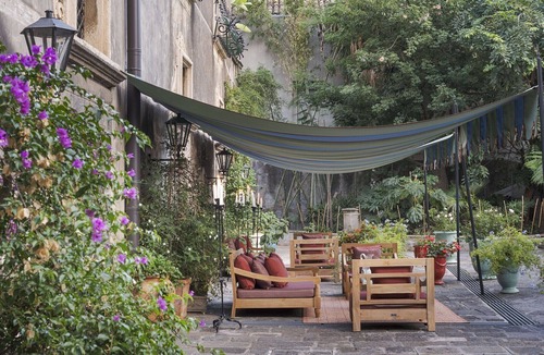 Acireale Villa | Palazzo Musmeci - Six Bedroom Villa, Sleeps 12