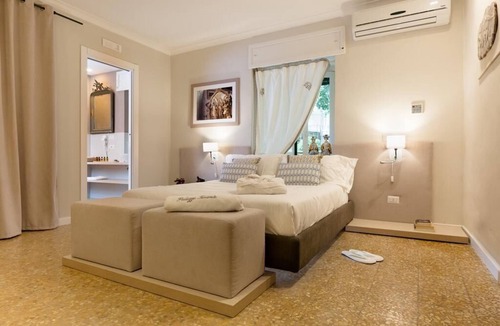 Caltagirone Bed & Breakfast | Palazzo Taranto - Luxury Rooms, Caltagirone
