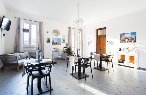 Centro Storico Bed & Breakfast | Palermo apartment large and bright