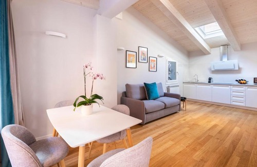 Rione XIV Borgo Apartment | Palline Chalet by Hili