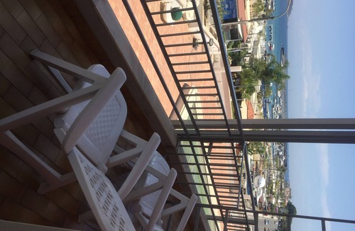 Giardini Naxos Apartment | Panoramic studio next to the beach