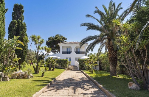 Scopello Villa | Panoramic villa with pool in front of the beach