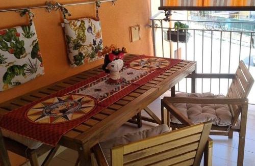 Capaci Apartment | Paradiso del mare, Appartamento accogliente vicino a mare, metro, aeroporto e Palermo