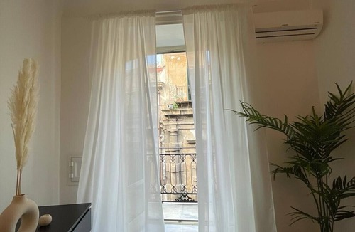 Centro Storico Apartment | Parliament Apartment - Beautiful 120sqm in the heart of the historic center of Palermo