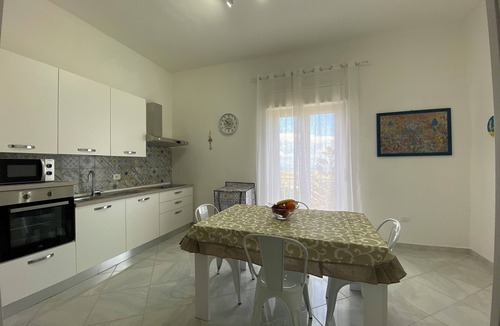 Palermo Apartment | Pearl Diva Apartment