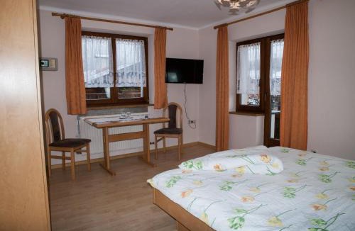 Kramsach Bed & Breakfast | Pension Handle