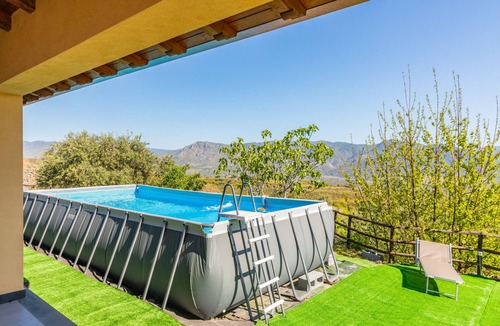 Solicchiata Villa | Pet-Friendly Villa "Tuccios" with Garden, Terrace & Wi-Fi
