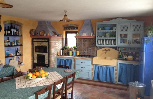 Sciacca Apartment | Petalo Rosso, apartment in villa with garden and wonderful panoramic view