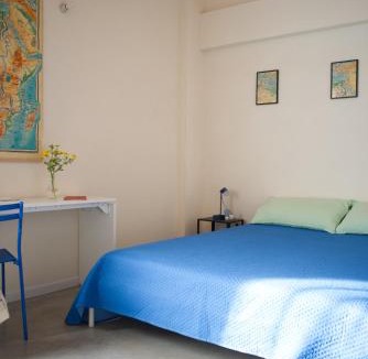 Vittoria House | Petrikore - Rosso