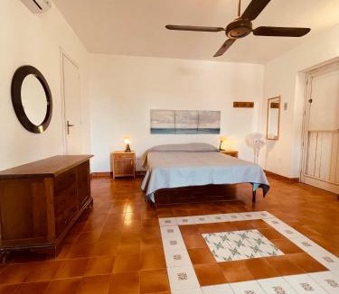 Vulcano Porto House | Playa Vulcano