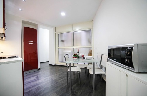 Ruggero Settimo Apartment | Politeama Flat-Office with Terrace