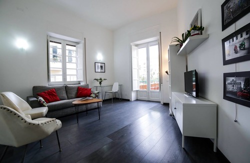 Ruggero Settimo Apartment | Politeama Flat-Office with Terrace