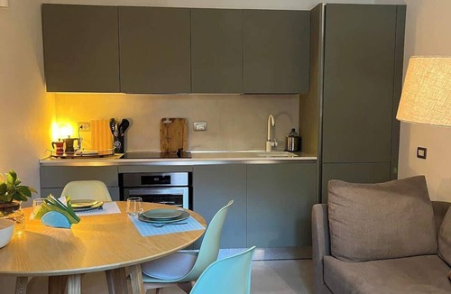 Quartiere XV Della Vittoria Apartment | Ponte Milvio Loft: Private Entrance & Garden