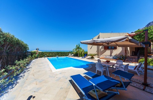 Custonaci Villa | Pool, by the sea, sea view